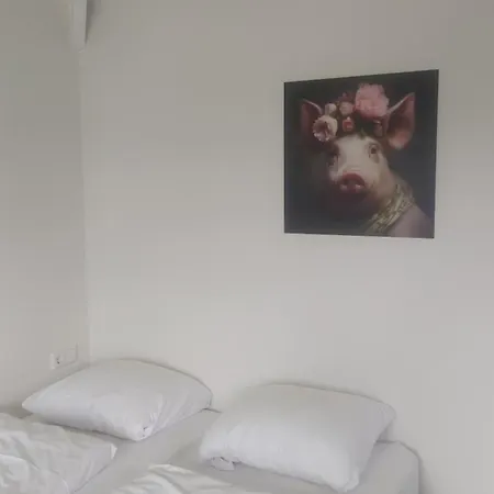 Recreatie Aan De Vecht, Hooibergje 3, * Weesp